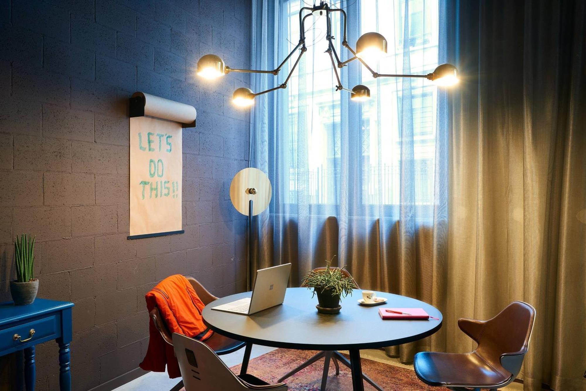 Hotel Moxy Brussels Center
